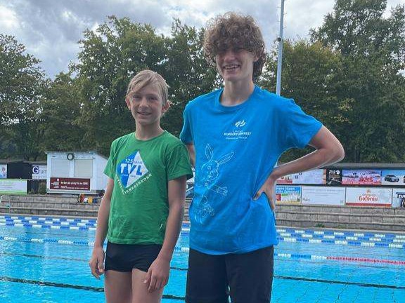 13_Jannis und Darian beim Schwimmwettkampf im SSVE